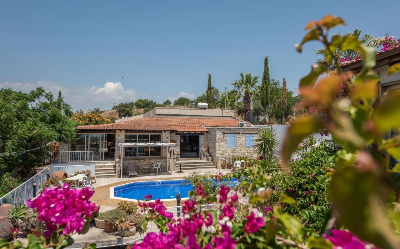 Adamos Hotel Apartments Tochni Extérieur photo