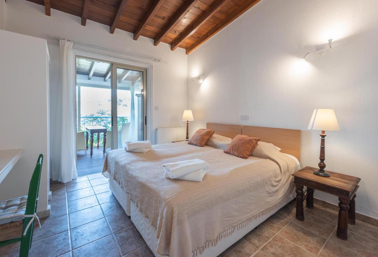 Adamos Hotel Apartments Tochni Extérieur photo