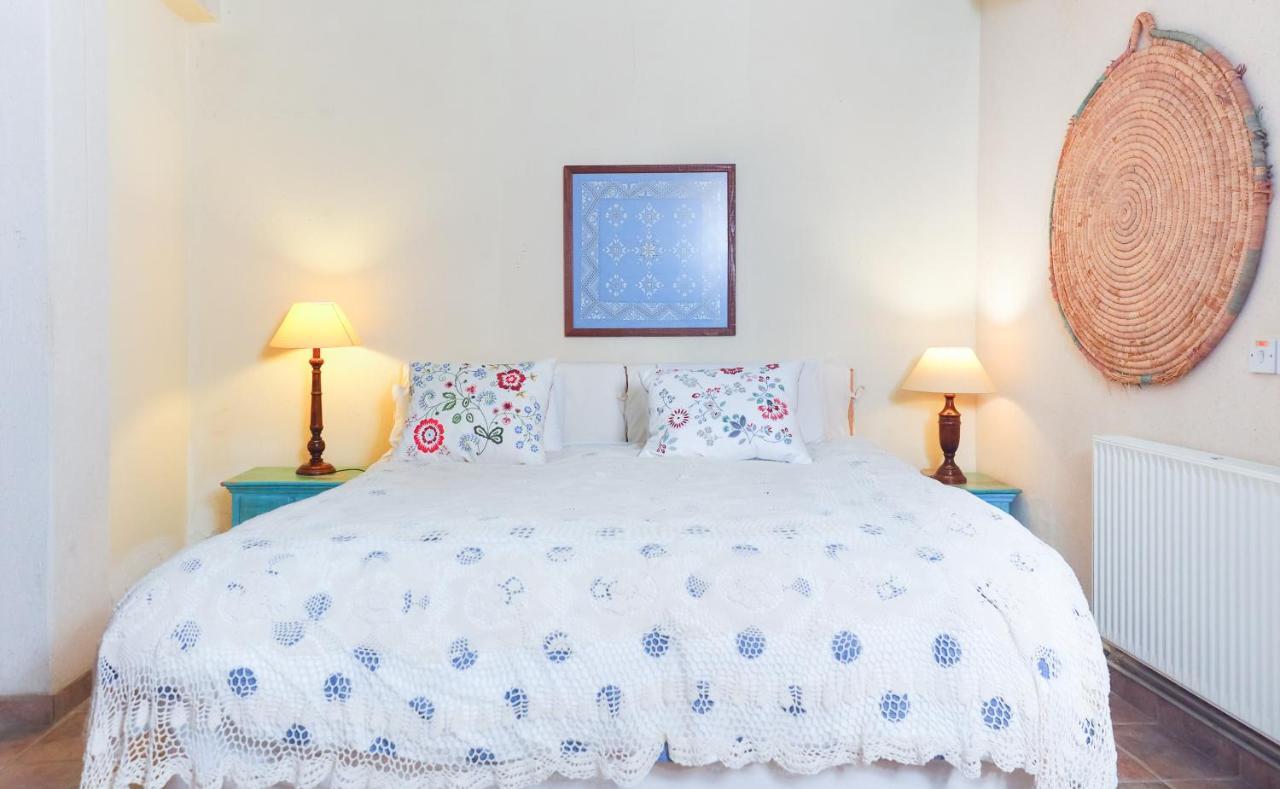 Adamos Hotel Apartments Tochni Extérieur photo