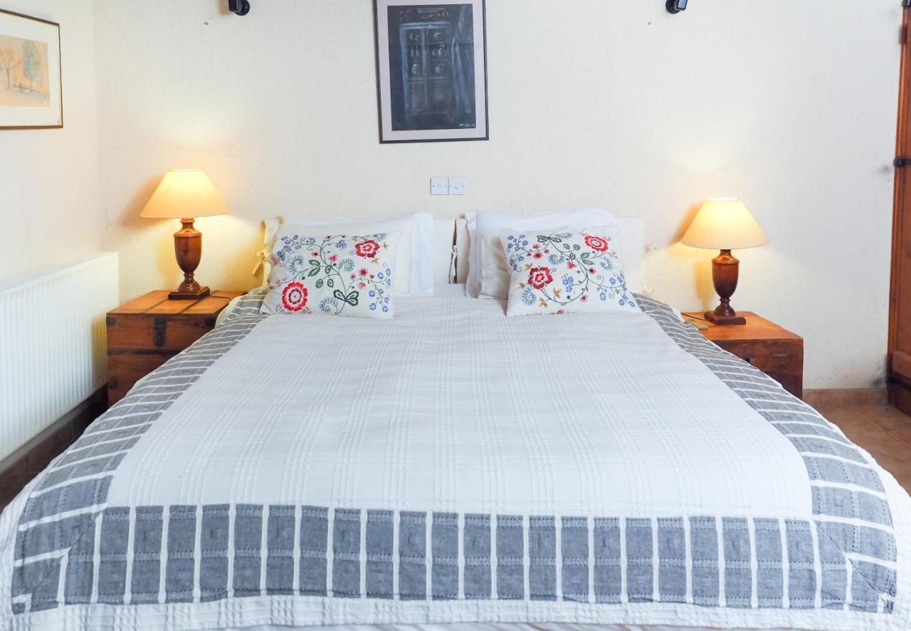 Adamos Hotel Apartments Tochni Extérieur photo