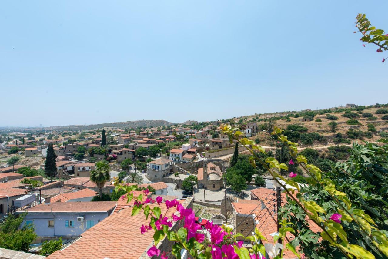 Adamos Hotel Apartments Tochni Extérieur photo